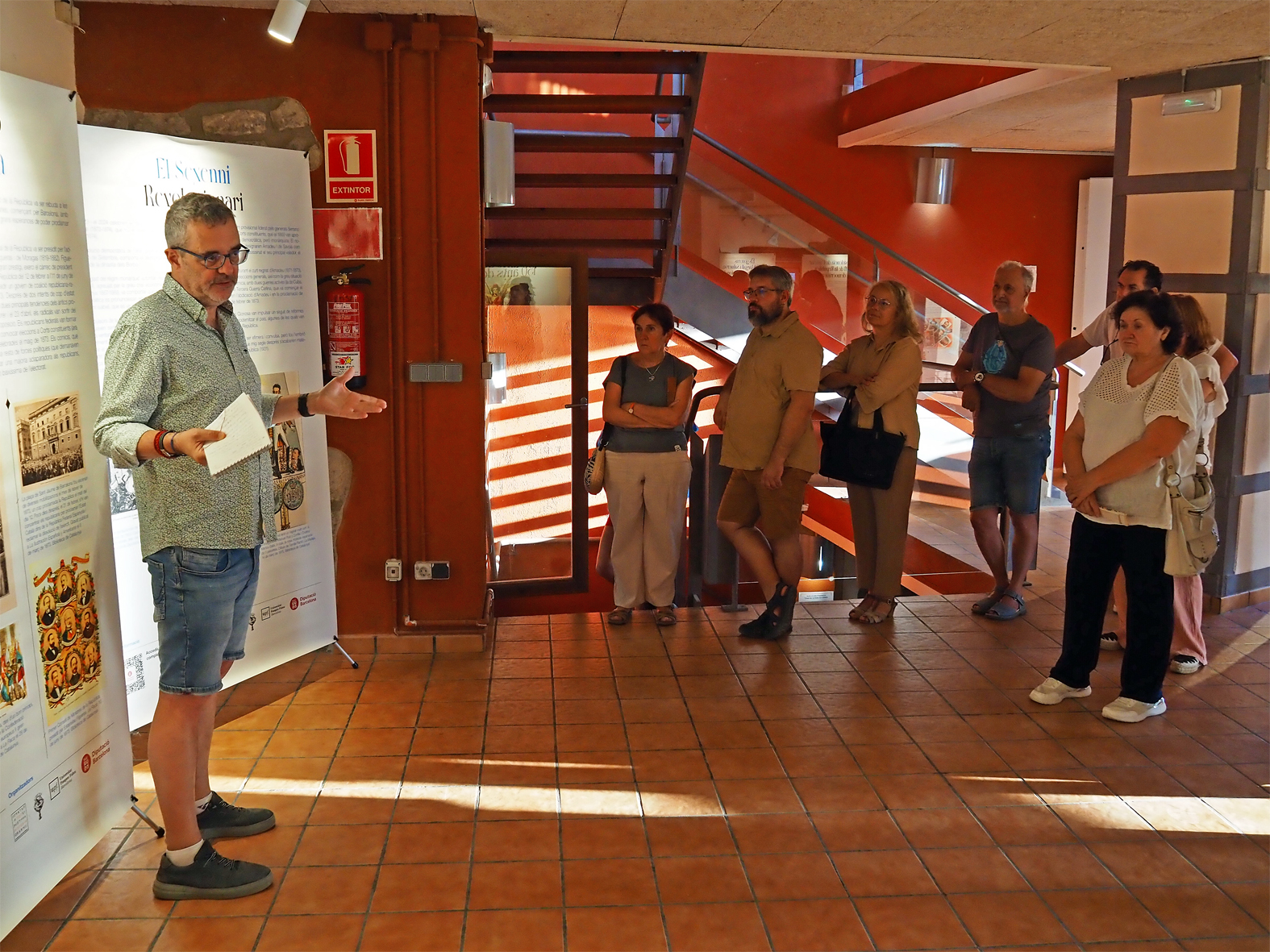 Visita guiada a lâ€™exposiciÃ³ 'Primera RepÃºblica, 150 anys desprÃ©sâ€™ a la sala Cal Balaguer del Porxo, a cÃ rrec de lâ€™historiador Pau Vinyes, dins del programa dâ€™actes de lâ€™Onze de Setembre.