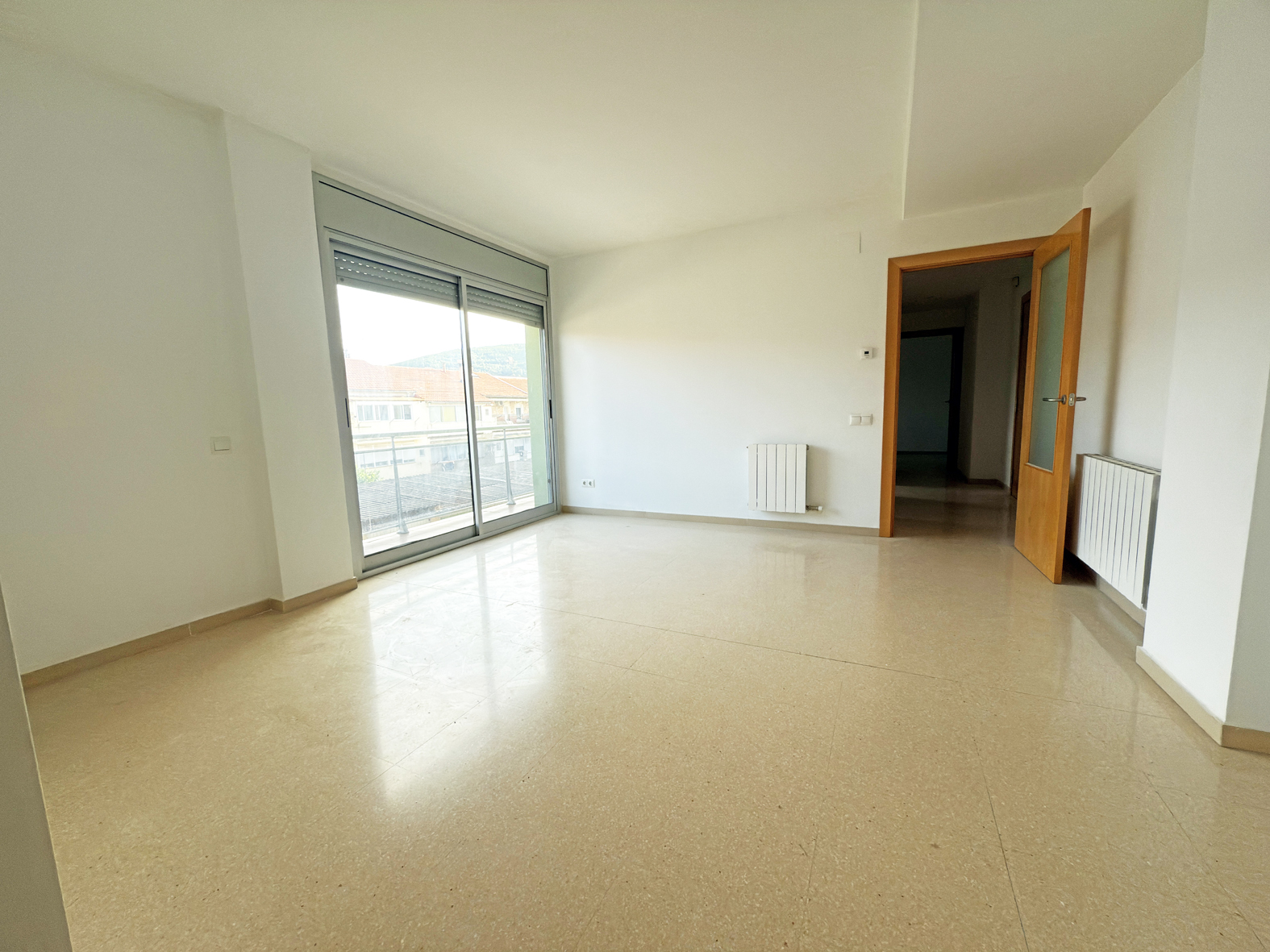 Interior del pis 1, dins de la convocatÃ²ria d'adjudicaciÃ³ de dos habitatges municipals en rÃ¨gim de lloguer.