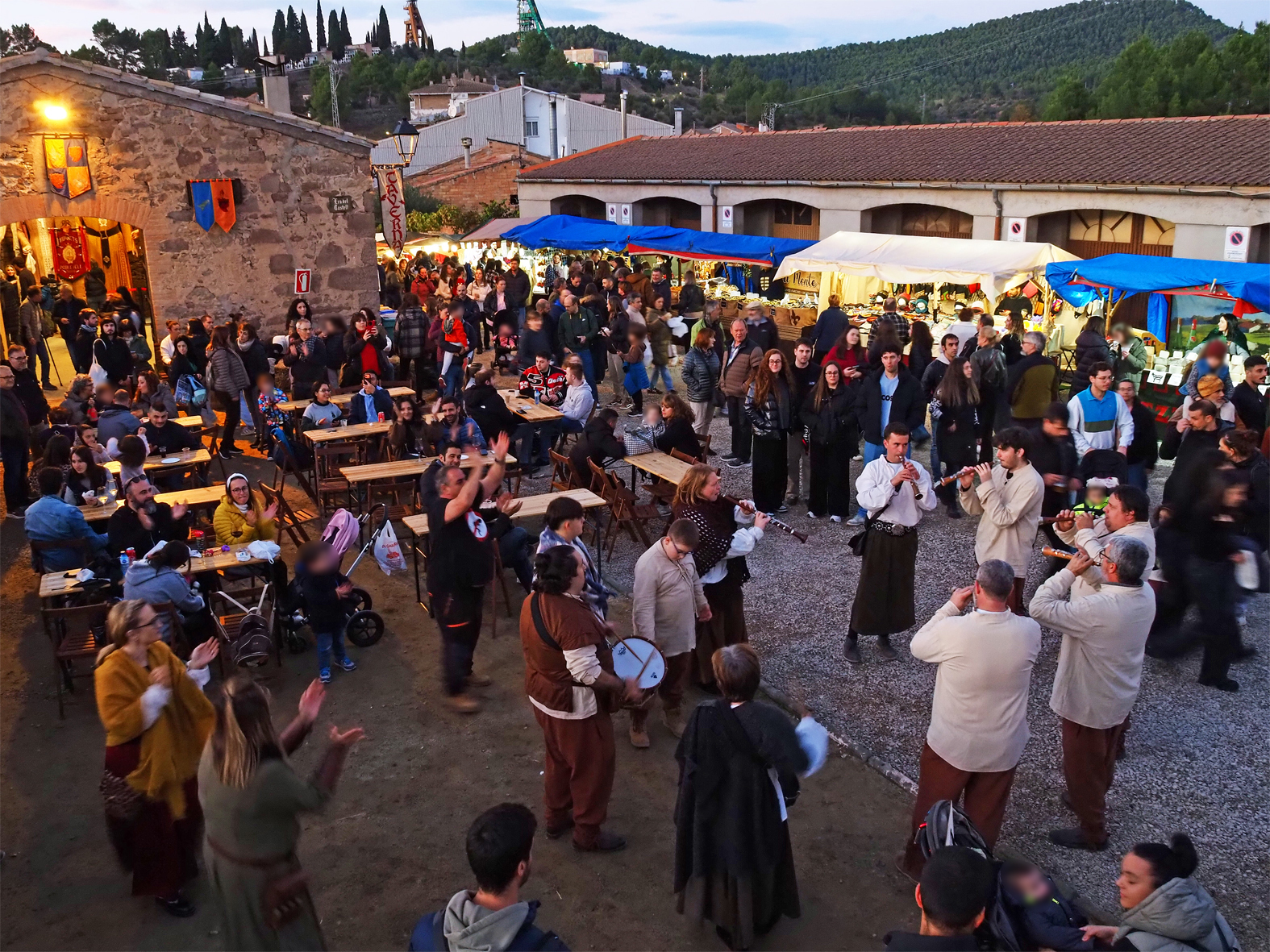 Ambient a lâ€™Era del Castell durant la 22a Fira Medieval dâ€™Oficis de SÃºria.