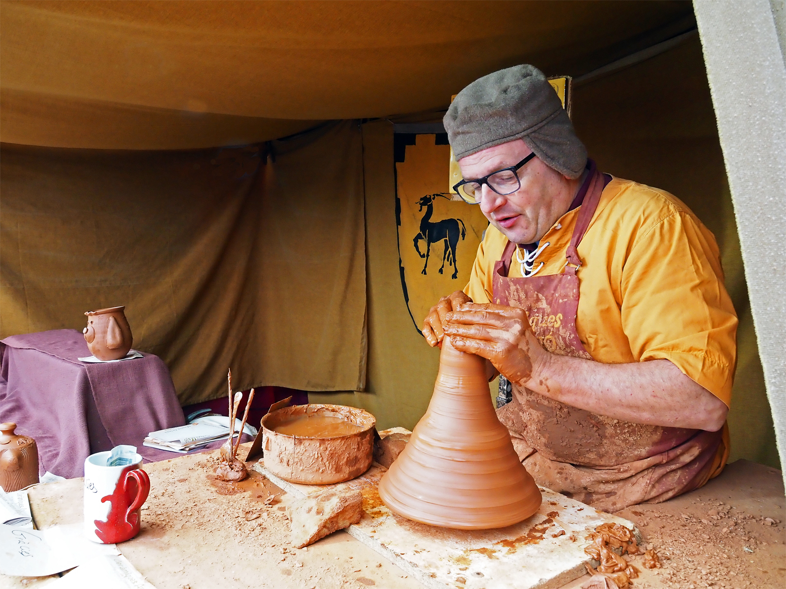 ArtesÃ  al Portal de Cardona, dins de la 22a Fira Medieval dâ€™Oficis de SÃºria.