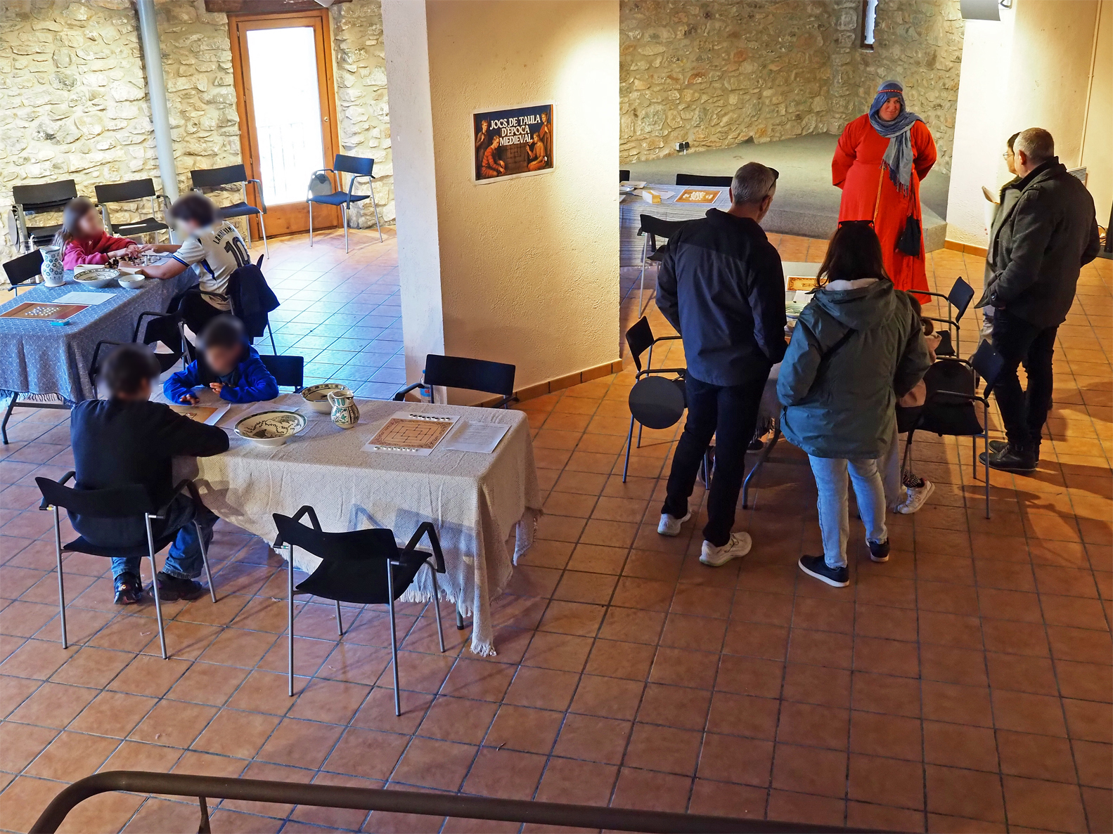 Espai de jocs de taula medievals a Cal Balaguer del Porxo, dins de la 22a Fira Medieval d'Oficis de Súria.