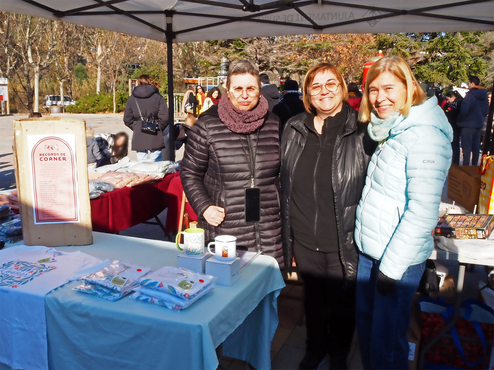 Parada d'Amics de Coaner a la pla&ccedil;a de Sant Joan, dins de la Fira de Nadal i Entitats de S&uacute;ria.