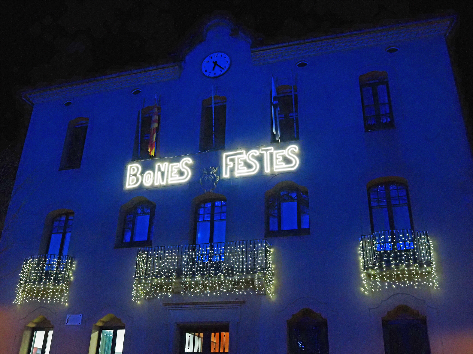 IlÂ·luminaciÃ³ de Nadal a la Casa de la Vila.