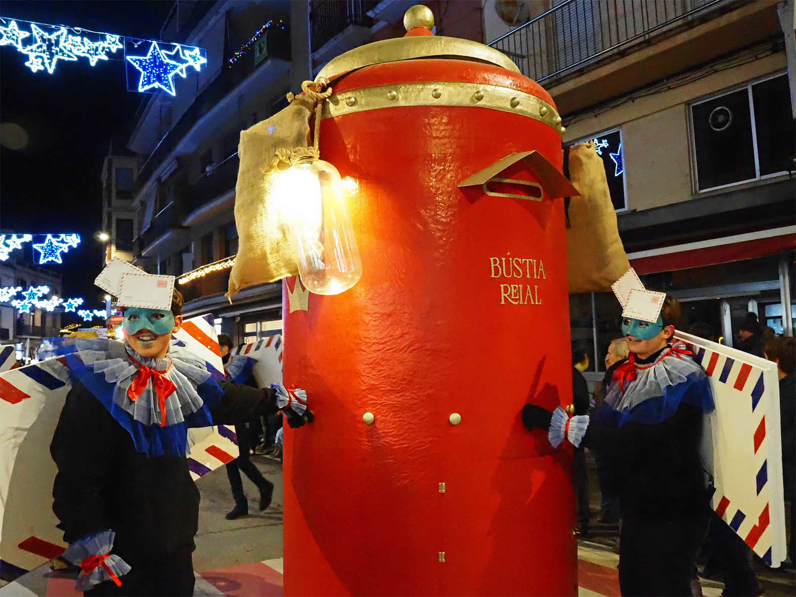 La B&uacute;stia Reial, durant la Cavalcada de Reis a S&uacute;ria.