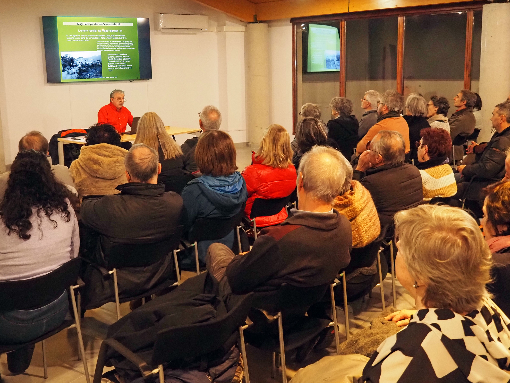 Confer&egrave;ncia inaugural de l'exposici&oacute; 'Mag&iacute; F&agrave;brega (1855-1926), de S&uacute;ria al capdavant de la Universitat', a c&agrave;rrec del regidor de Cultura, Albert F&agrave;brega.