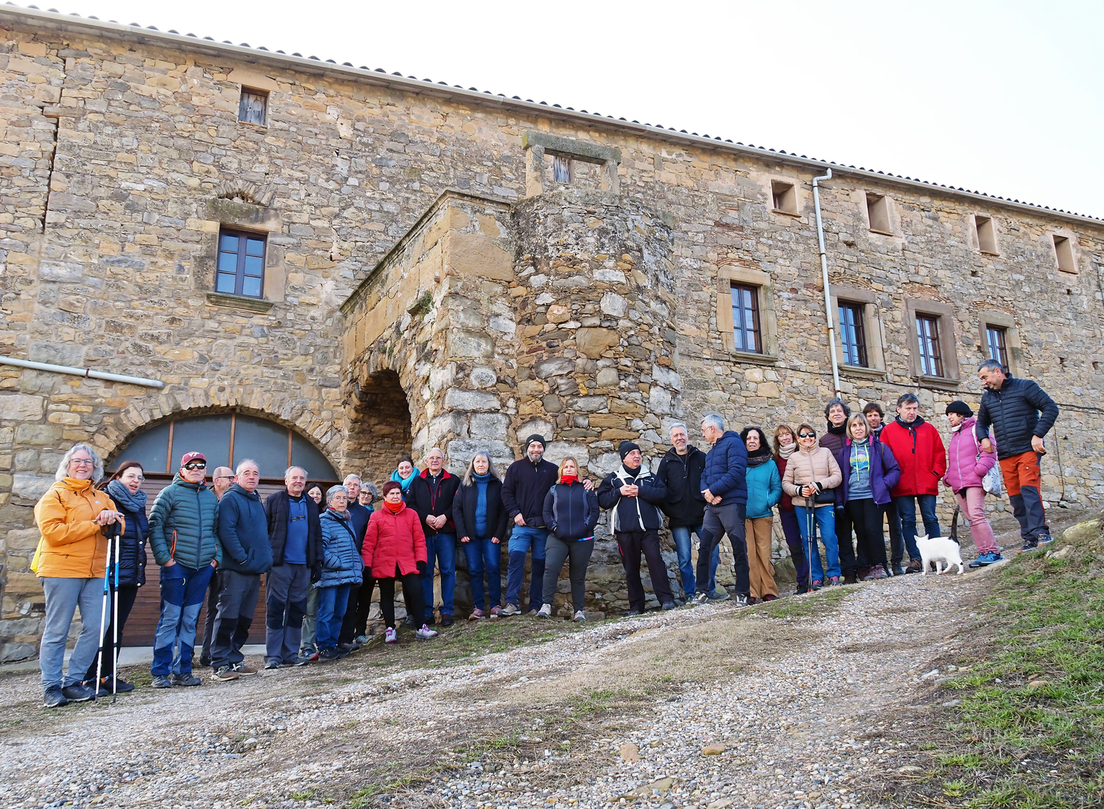 La visita patrimonial de la Festa de Sant Sebastià recorda l'entorn vital de Magí Fàbrega al nucli de Cererols