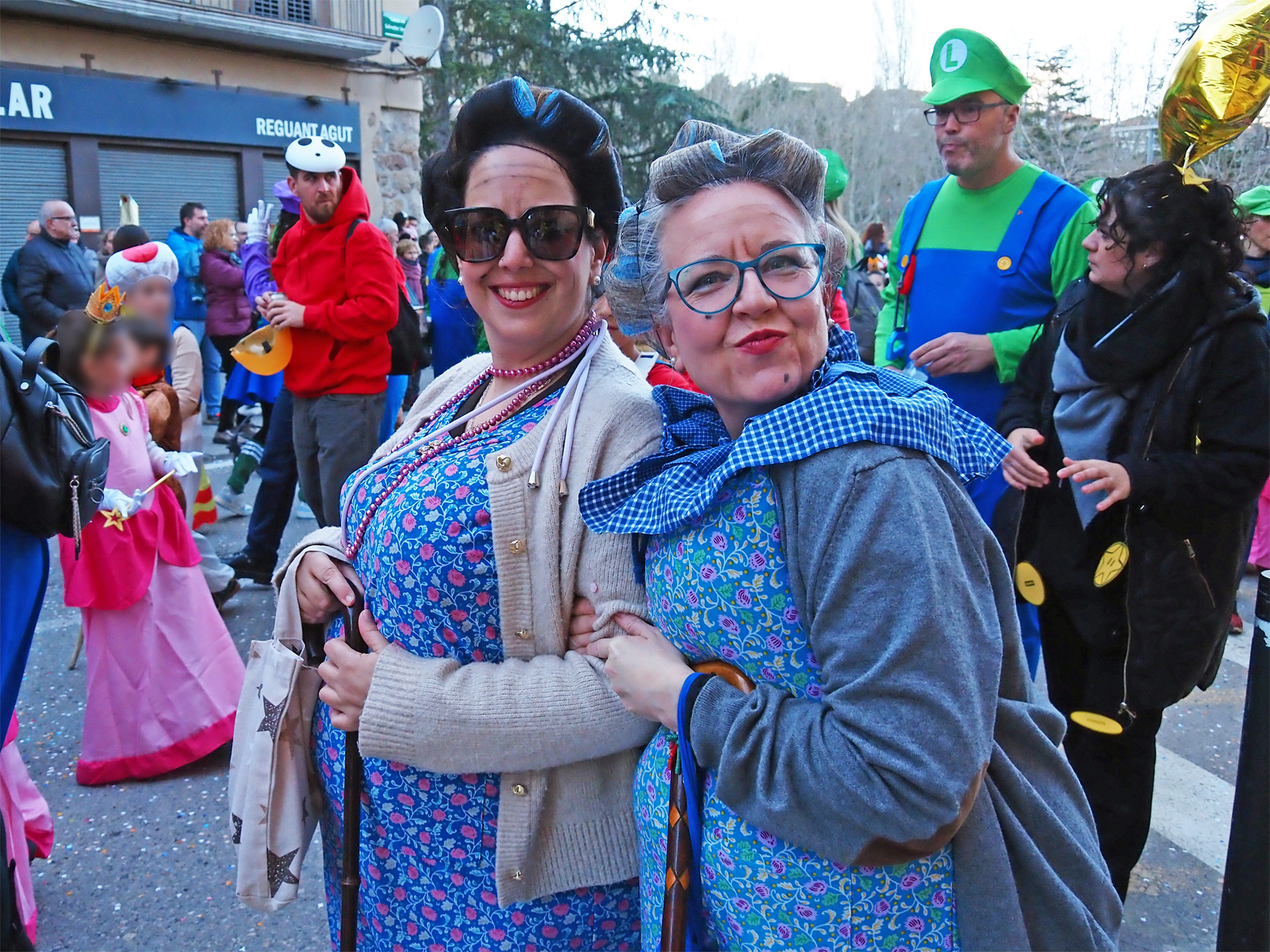 Participants en la rua del Carnestoltes de SÃºria.