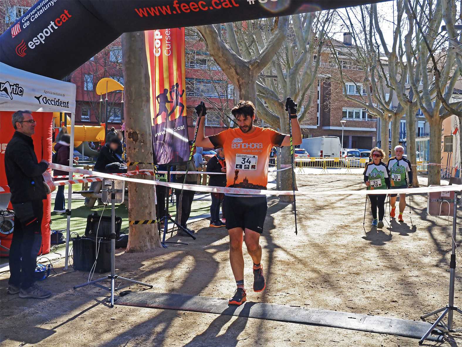 Arribada del primer classificat de la categoria absoluta masculina de la 3a Copa Catalana de Marxa N&ograve;rdica a S&uacute;ria, Sergi Garcia Gisbert.