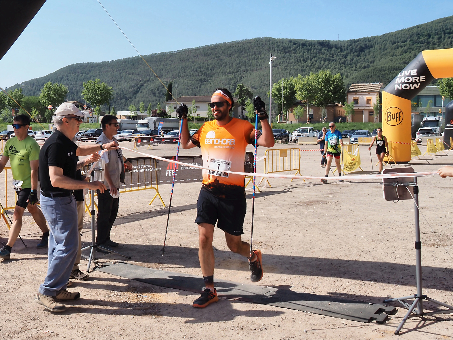 Sergi Garcia arriba a la meta com a primer classificat mascul&iacute; del 4t Campionat de Catalunya de Marxa N&ograve;rdica 'Vila de S&uacute;ria'.