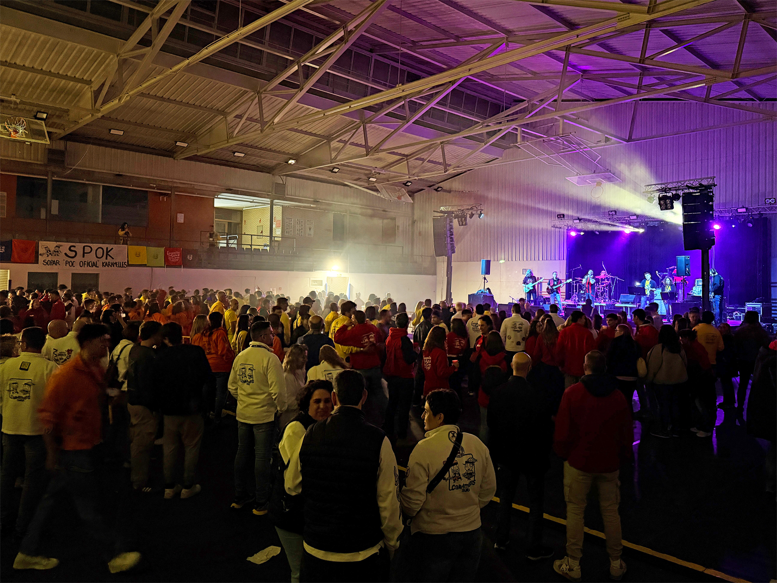 Concert de l'SPOK al PavellÃ³ Municipal d'Esports, en el primer dia de les Caramelles de SÃºria.