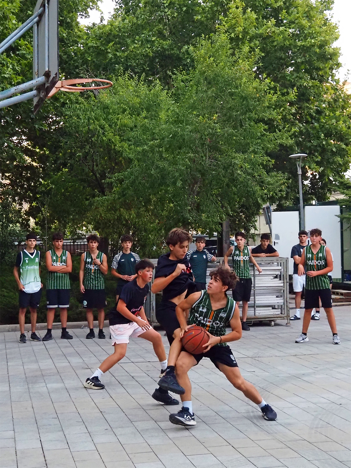 CompeticiÃ³ dels Kampionats Esportius Nocturns (KEN), dins de la Festa Major de SÃºria.