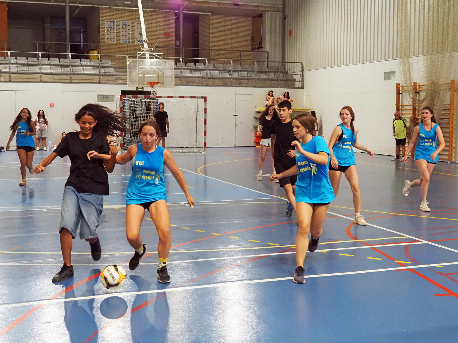 CompeticiÃ³ dels Kampionats Esportius Nocturns (KEN), dins de la Festa Major de SÃºria.