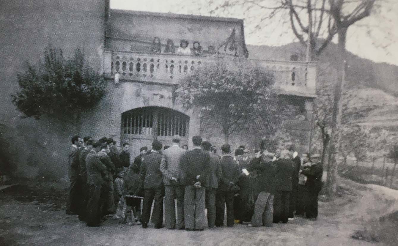 Any 1936 - Cantada caramellaire del grup del Centre Parroquial (font: llibre 'Les Caramelles de SÃºria' de NÃ¼ria Balaguer i Riera).