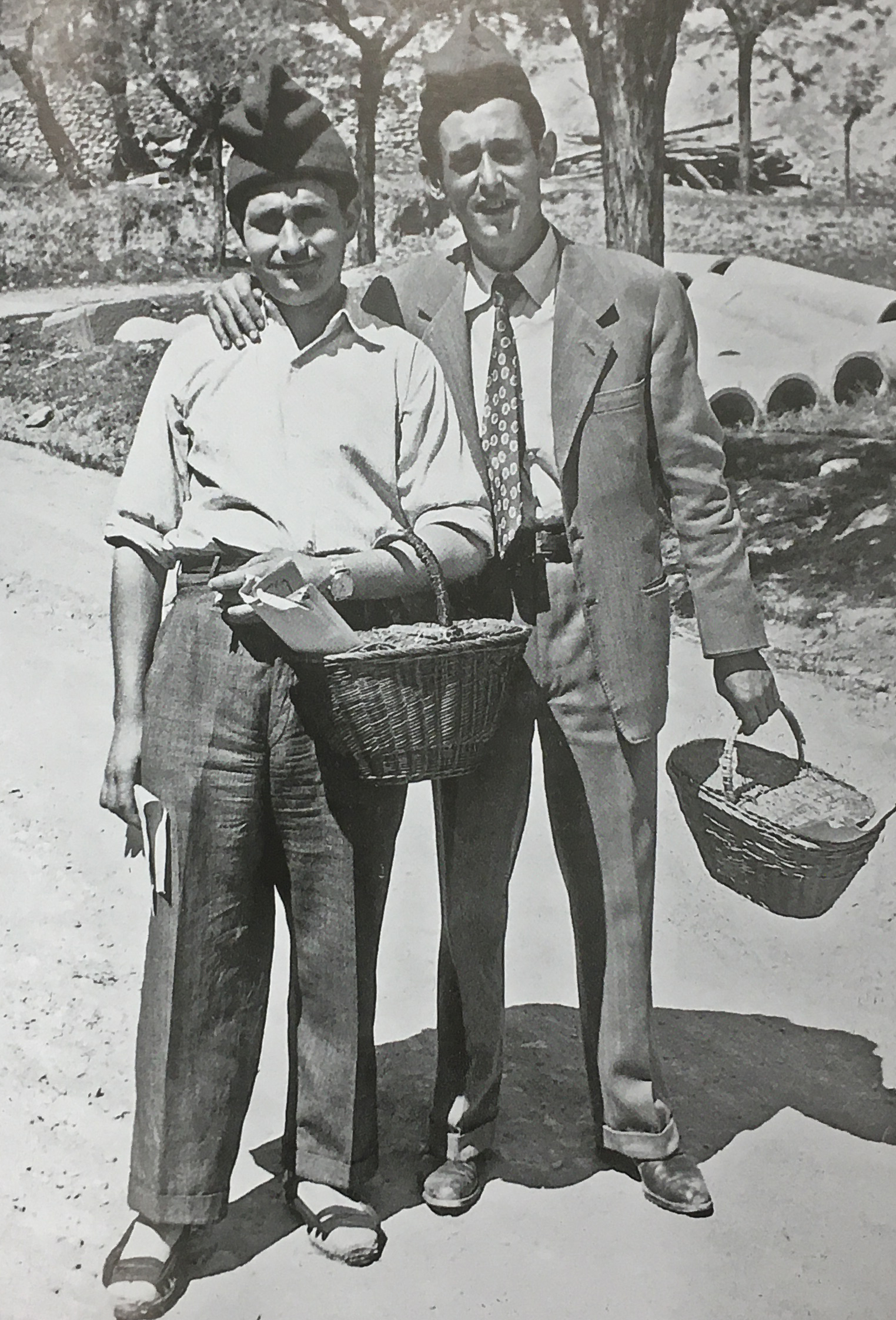 DÃ¨cada de 1940 - Caramellaires de la colla del Centre CatÃ²lic (font: llibre 'SÃºria. Els records d'un poble' de Josep Juncadella Masana i M. del Pilar GÃ³mez GÃ³mez).