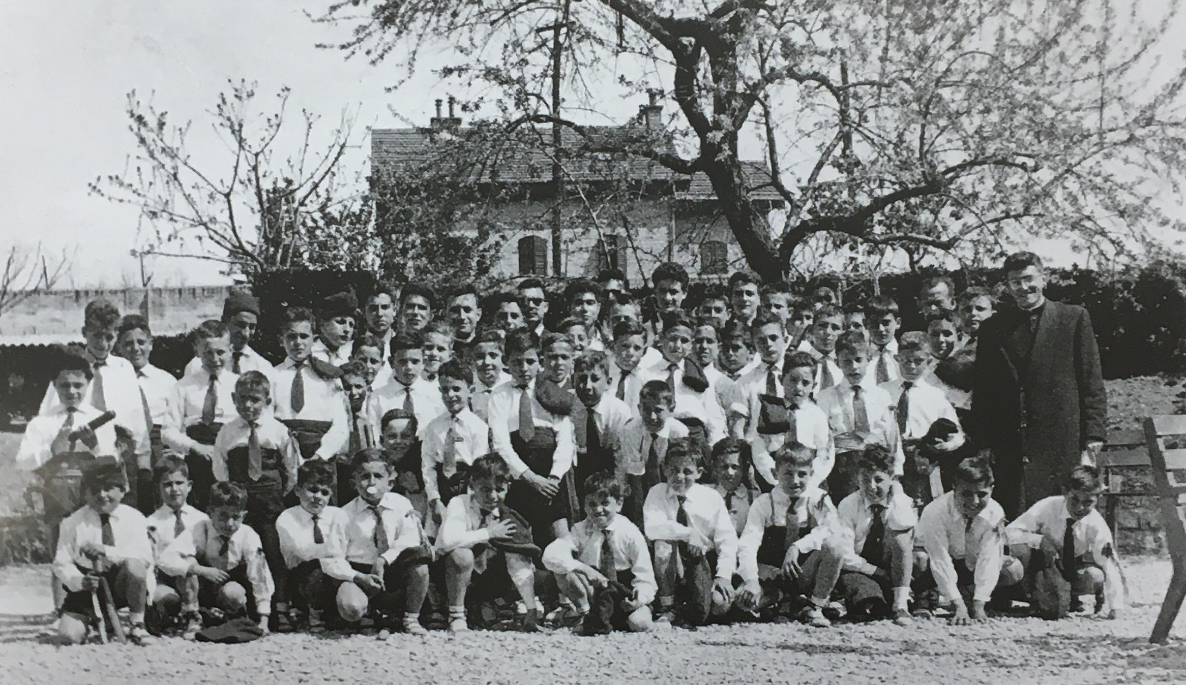 Any 1959 - Colla caramellaire del Centre CatÃ²lic (font: llibre 'SÃºria. Els records d'un poble' de Josep Juncadella Masana i M. del Pilar GÃ³mez GÃ³mez).