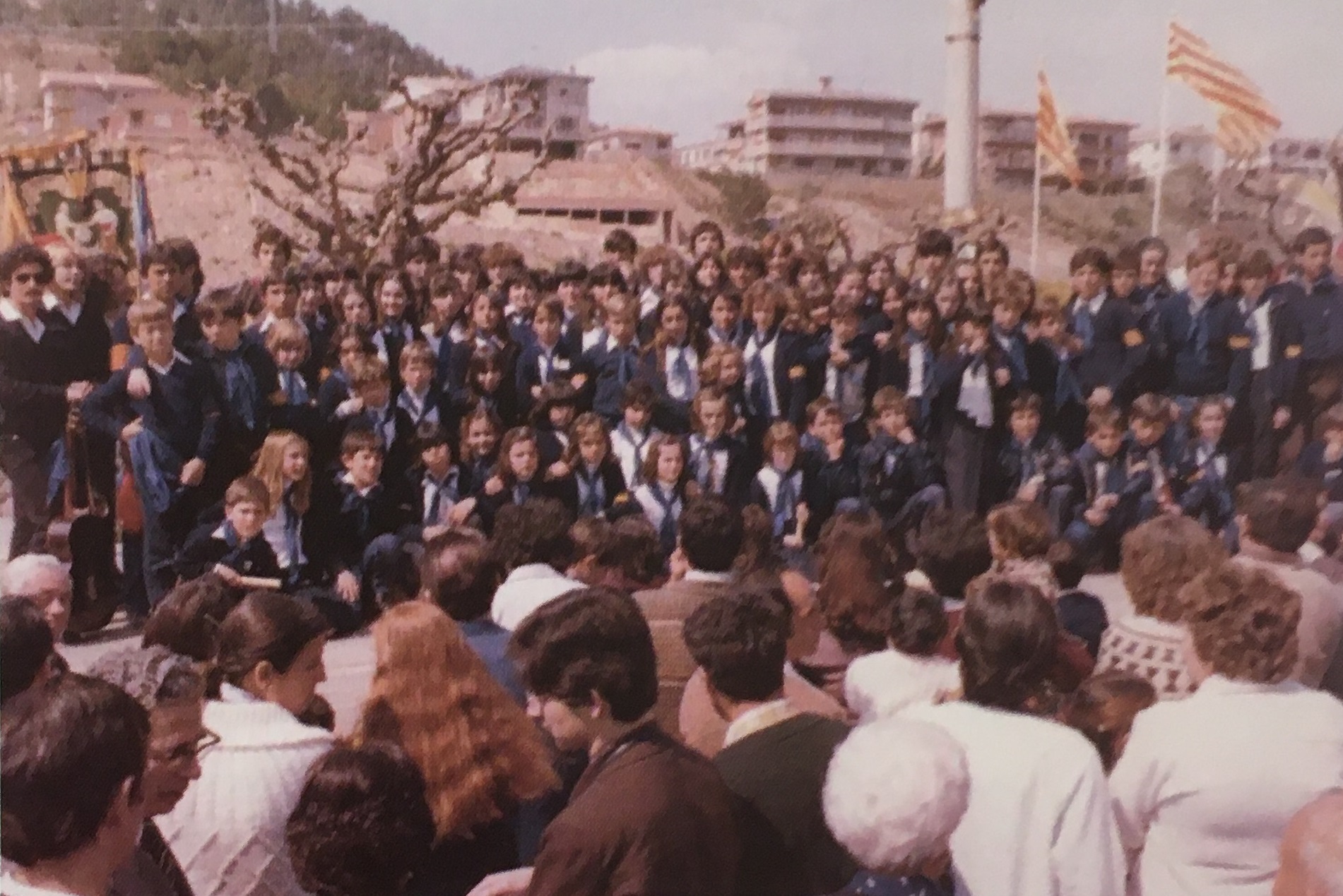 DÃ¨cada de 1970 - Colla caramellaire del barri de Salipota (font: llibre 'Les Caramelles de SÃºria' de NÃºria Balaguer i Riera).