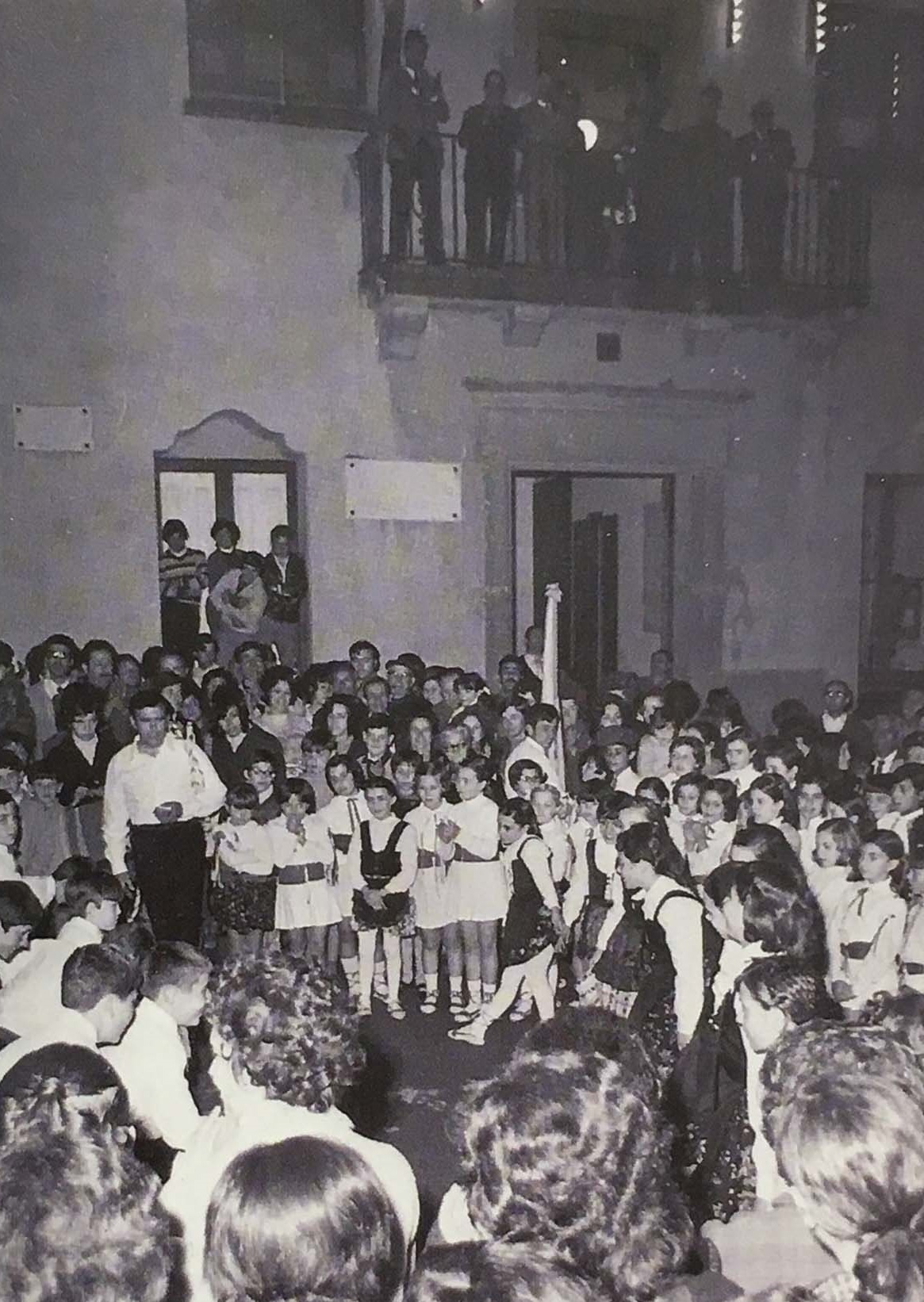 Any 1971 - Imatge de la Trobada Caramellaire de la Casa de la Vila (font: llibre 'Les Caramelles a SÃºria' de NÃºria Balaguer i Riera).