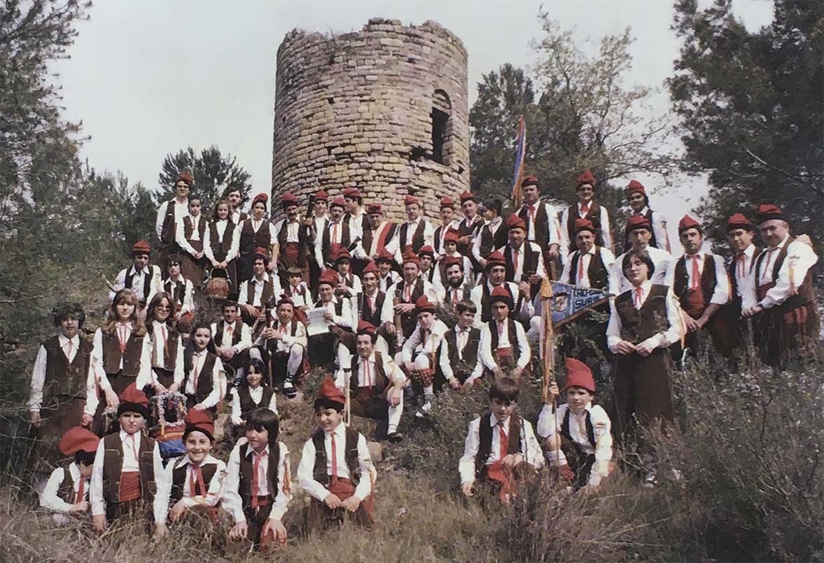 DÃ¨cada de 1980 - Colla caramellaire del Tro Gros (font: llibre 'Les Caramelles de SÃºria' de NÃºria Balaguer i Riera).