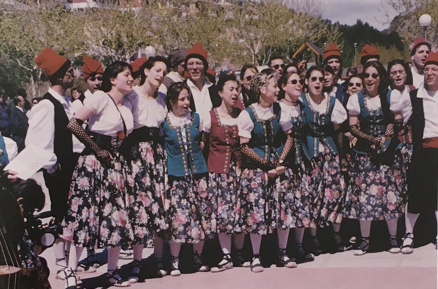 Any 1998 - Colla caramellaire del Foment Cultural (font: llibre 'Les Caramelles de SÃºria' de NÃºria Balaguer i Riera).