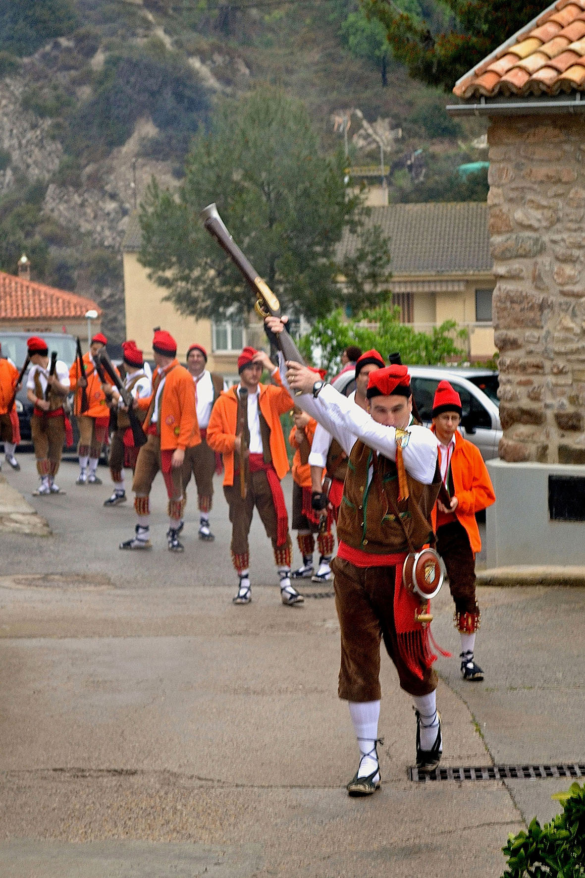 Galejada de la colla del Tro Gros al Poble Vell - Abril de 2014.