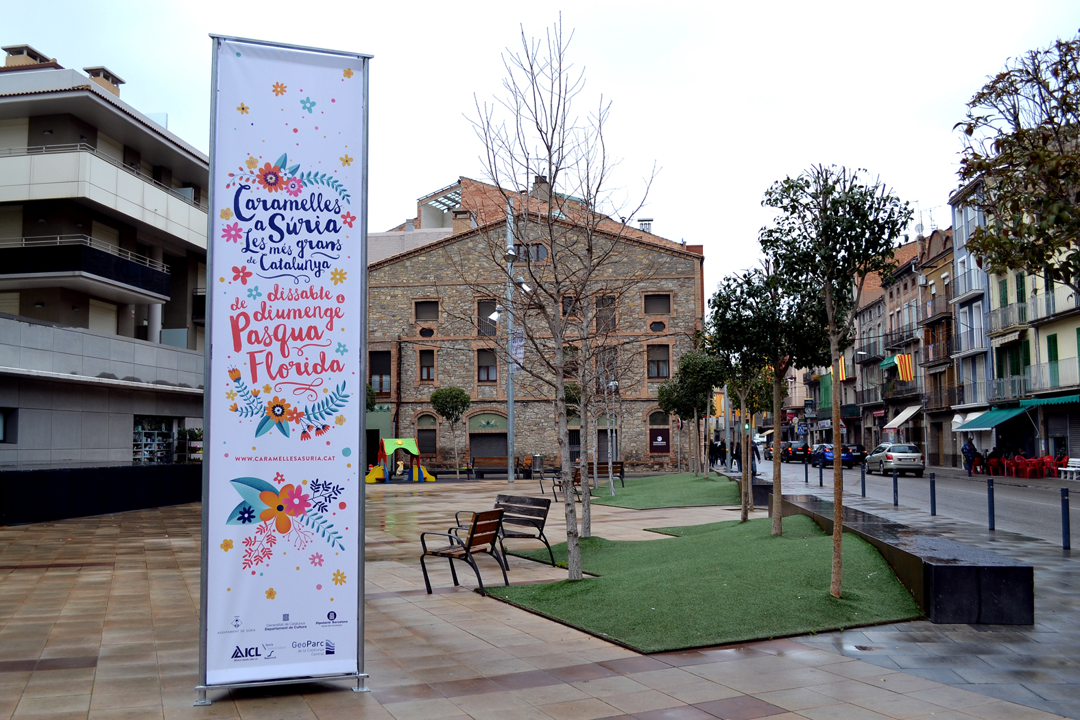 TÃ³tem informatiu sobre les Caramelles de SÃºria a la plaÃ§a de la Serradora - MarÃ§ de 2016.