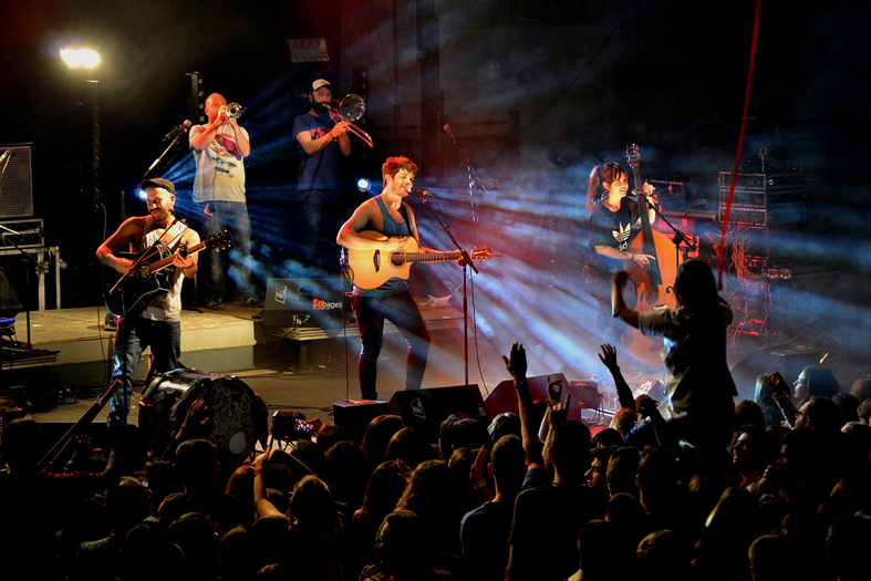 Concert d'Els Catarres al PavellÃ³ Municipal d'Esports - MarÃ§ de 2016.
