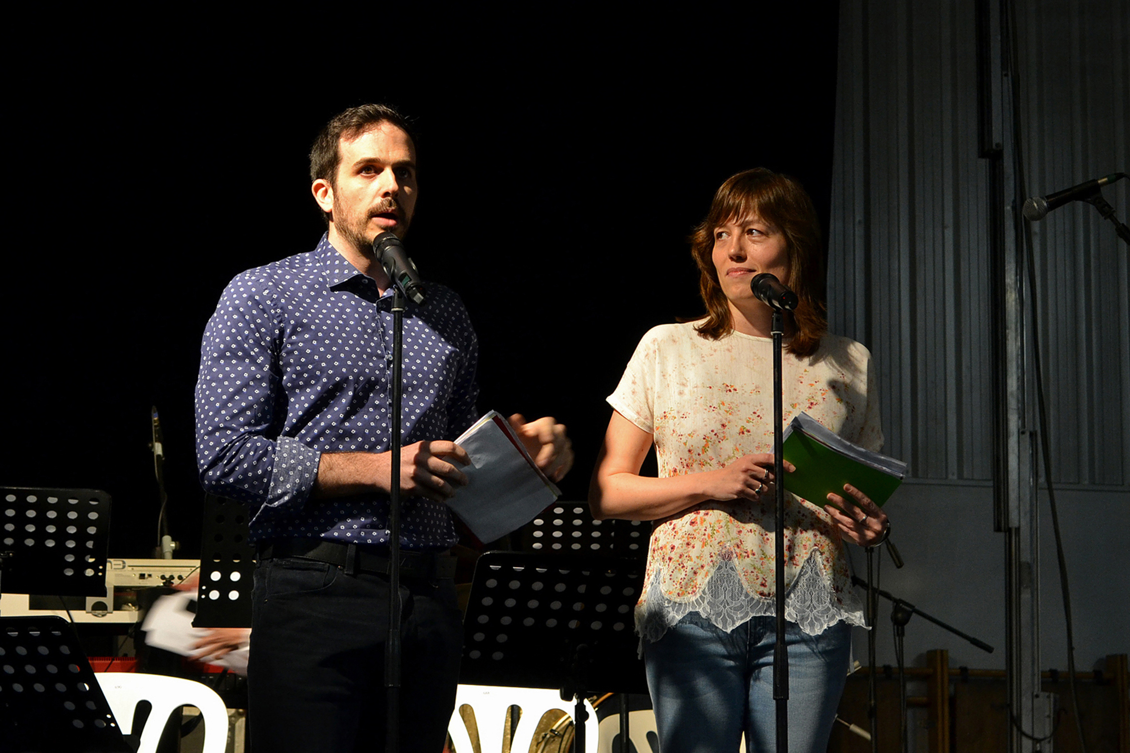Els periodistes suriencs Francesc Garriga i NÃºria Balaguer, en la Trobada Caramellaire del PavellÃ³ - Abril de 2017.