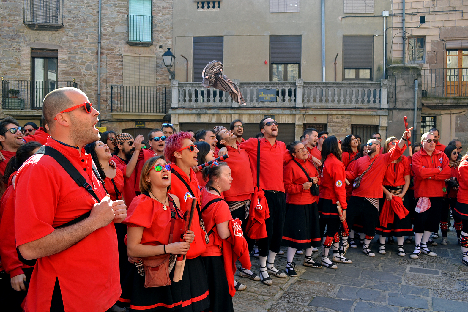 ActuaciÃ³ de la Colla Altatxu a la plaÃ§a Major del Poble Vell - Abril de 2017.