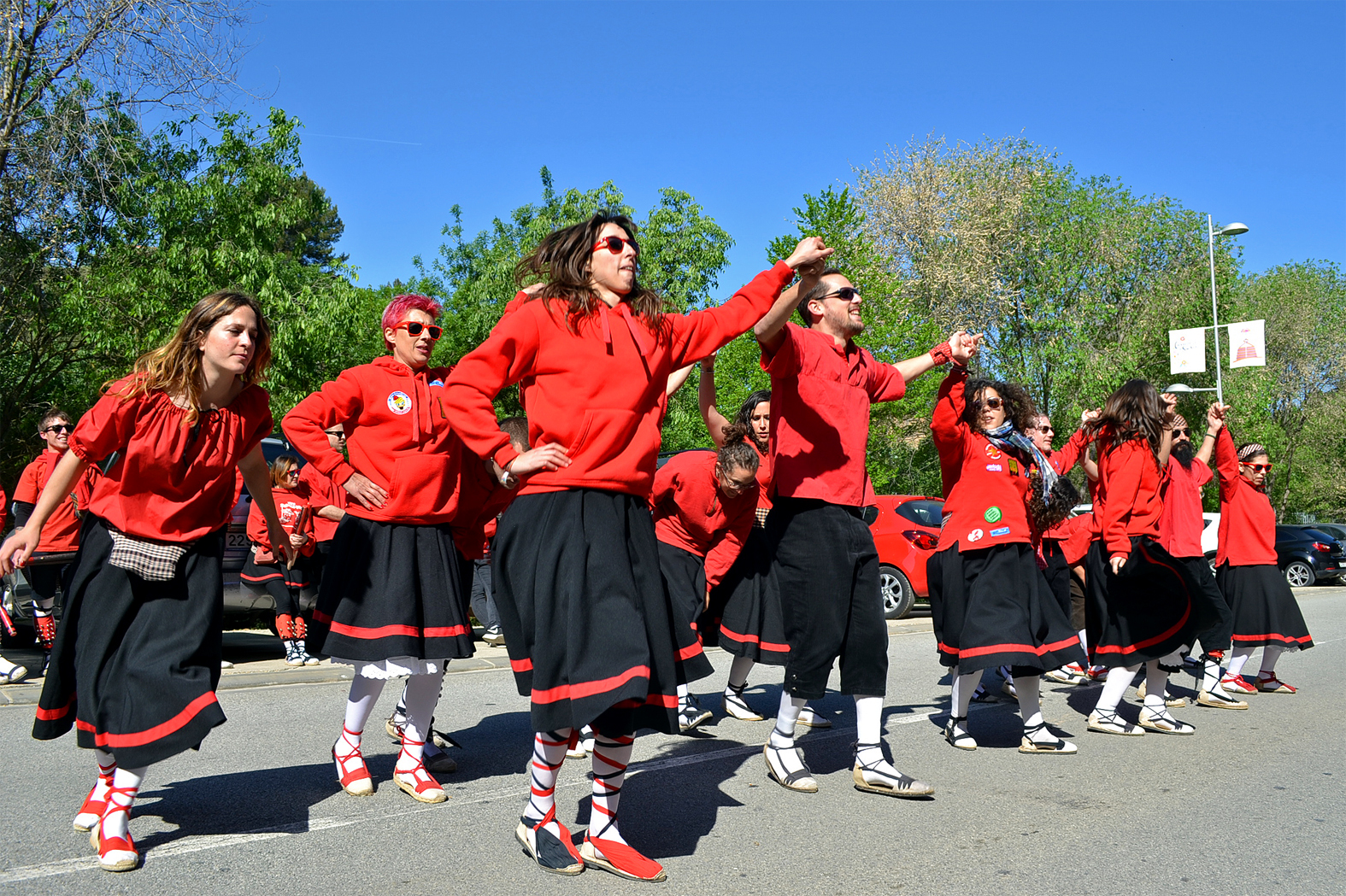 ActuaciÃ³ de la Colla Altatxu al barri de Sant Jaume - Abril de 2017.