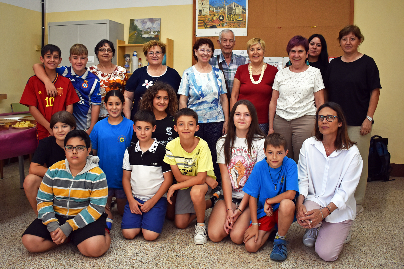 Curs 2022-23 - Trobada dels Consells Municipals dels Infants i de la Gent Gran per tancar les activitats del curs, amb la regidora de Benestar Social, Olga Tena.