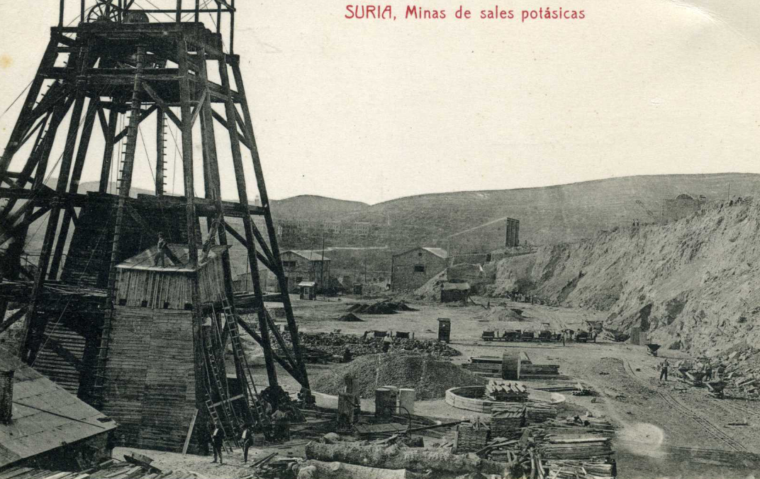 Sense data - InstalÂ·lacions exteriors de la mina de potassa (font: llibre 'Cum grano salis. La sal i la potassa a SÃºria (1185-1982)' d'Albert FÃ brega i Enfedaque).