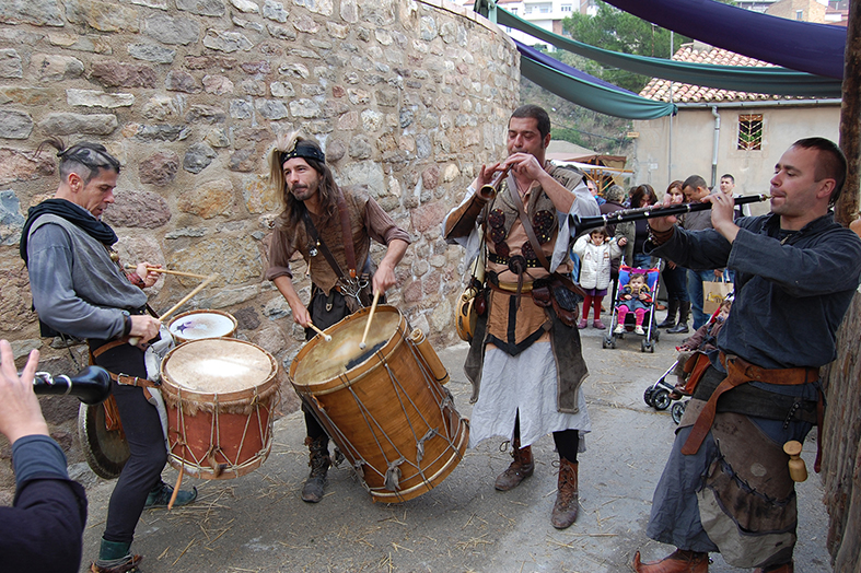 ActuaciÃ³ dels Berros de la Cort durant la 7a Fira Medieval d'Oficis - Novembre de 2008.