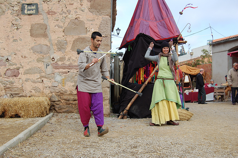 ActuaciÃ³ de la 7a Fira Medieval d'Oficis - Novembre de 2008.