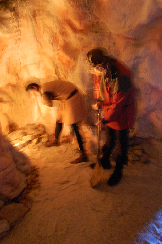 Interior de la mina de sal de la 9a Fira Medieval d'Oficis - Novembre de 2010.