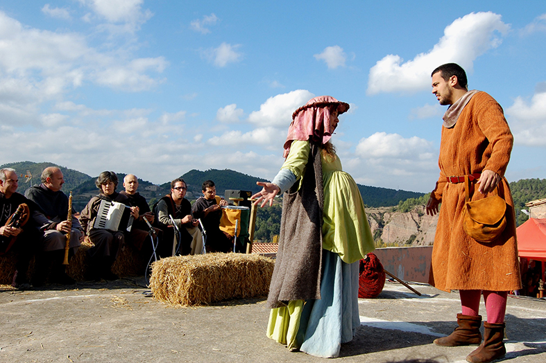 RepresentaciÃ³ de 'Salats!' durant la 10a Fira Medieval d'Oficis - Novembre de 2011.