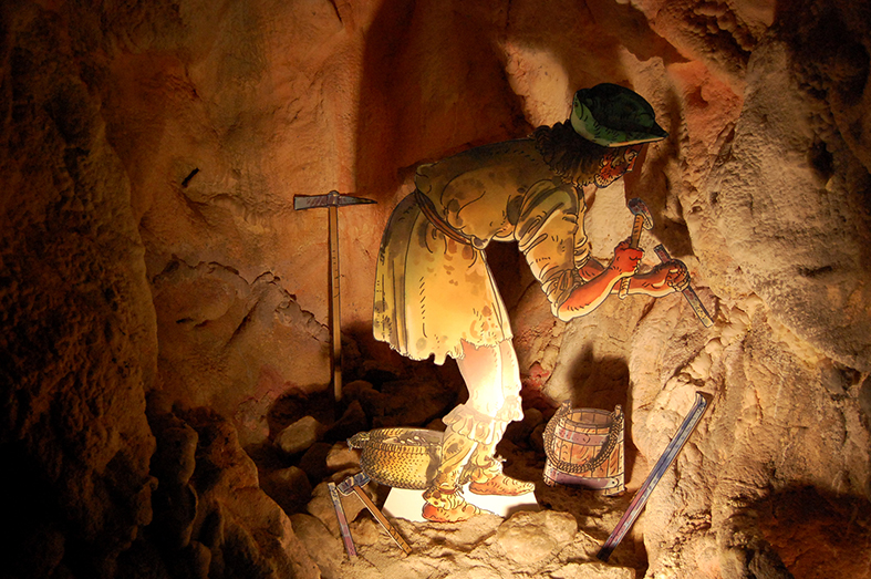 Interior de la mina de sal de la 10a Fira Medieval d'Oficis - Novembre de 2011.