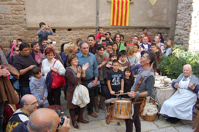 ActuaciÃ³ dels Berros de la Cort durant la 10a Fira Medieval d'Oficis - Novembre de 2011.