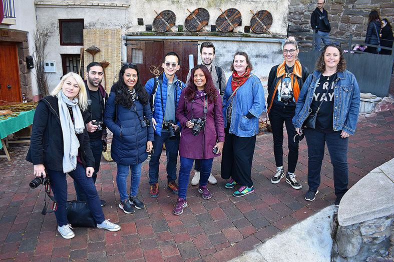 Grup dâ€™instagramers britÃ nics durant la seva visita a la 17a Fira Medieval dâ€™Oficis de SÃºria, dins del programa 'Paisatges de Barcelonaâ€™ de la DiputaciÃ³ de Barcelona - Novembre de 2018.