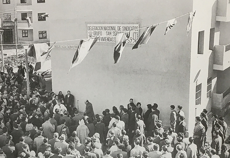 Any 1960 - InauguraciÃ³ del Grup Sant SebastiÃ , al barri de Salipota (font: llibre 'SÃºria, histÃ²ria en imatges. 1894-1975' de Josep Reguant i Agut).