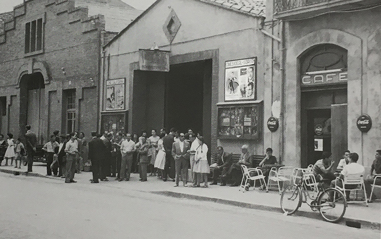 Sense data - Parada de la lÃ­nia d'autobusos Galtanegra, al carrer GonzÃ¡lez Solesio (font: llibre 'SÃºria, histÃ²ria en imatges. 1894-1975' de Josep Reguant i Agut).