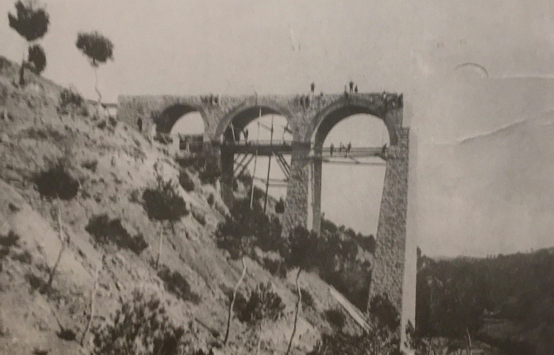 Sense data - Primera construcciÃ³ del pont de Cal Nenus per a la lÃ­nia ferroviÃ ria de SÃºria (font: llibre 'SÃºria, el meu poble' de Pau Soler i Clariana).