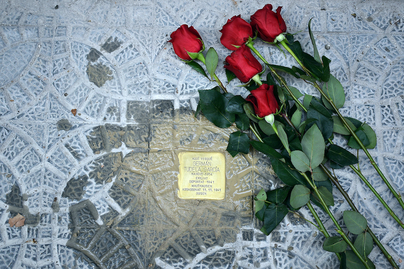 Llamborda Stolpersteine de Germán Tudela García (carrer de Vilanova, 1).