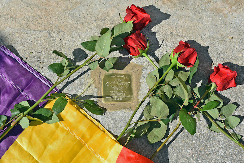 Llamborda Stolpersteine de Juan Pérez Sánchez (carrer del Campanar, 3).