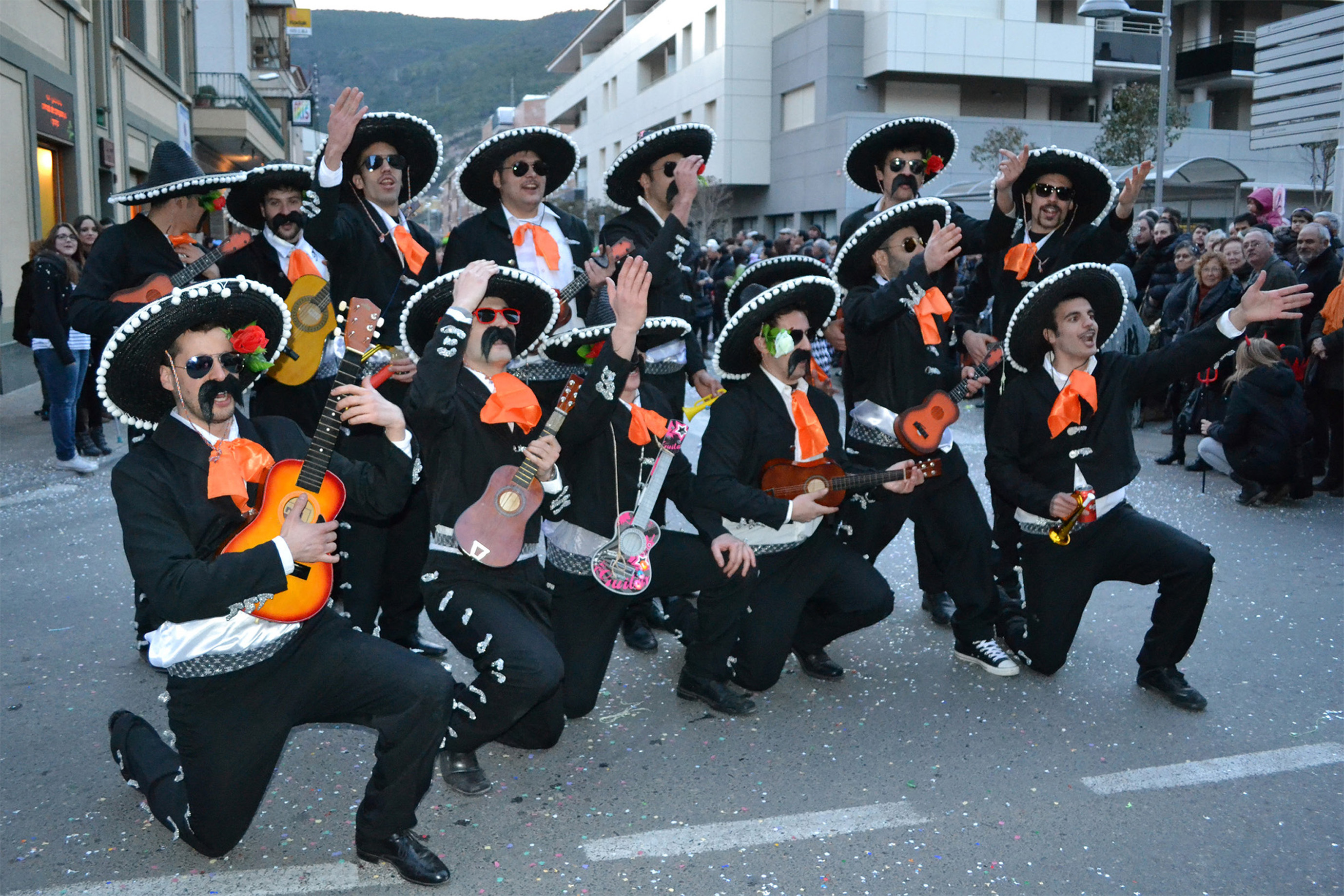 Participants en la rua del Carnestoltes de SÃºria 2013.