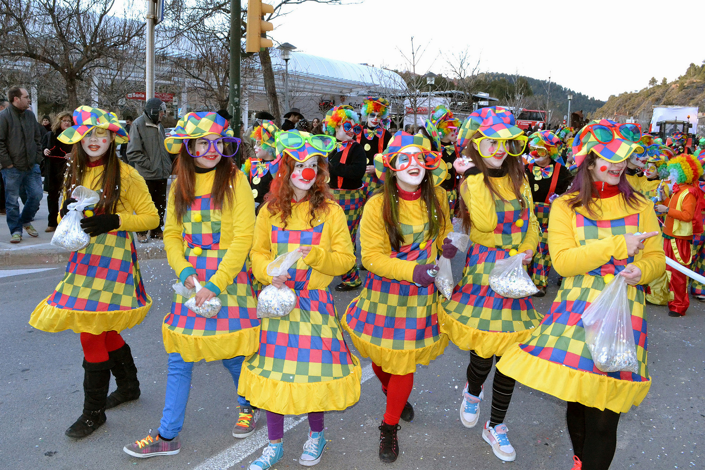 Participants en la rua del Carnestoltes de SÃºria 2013.