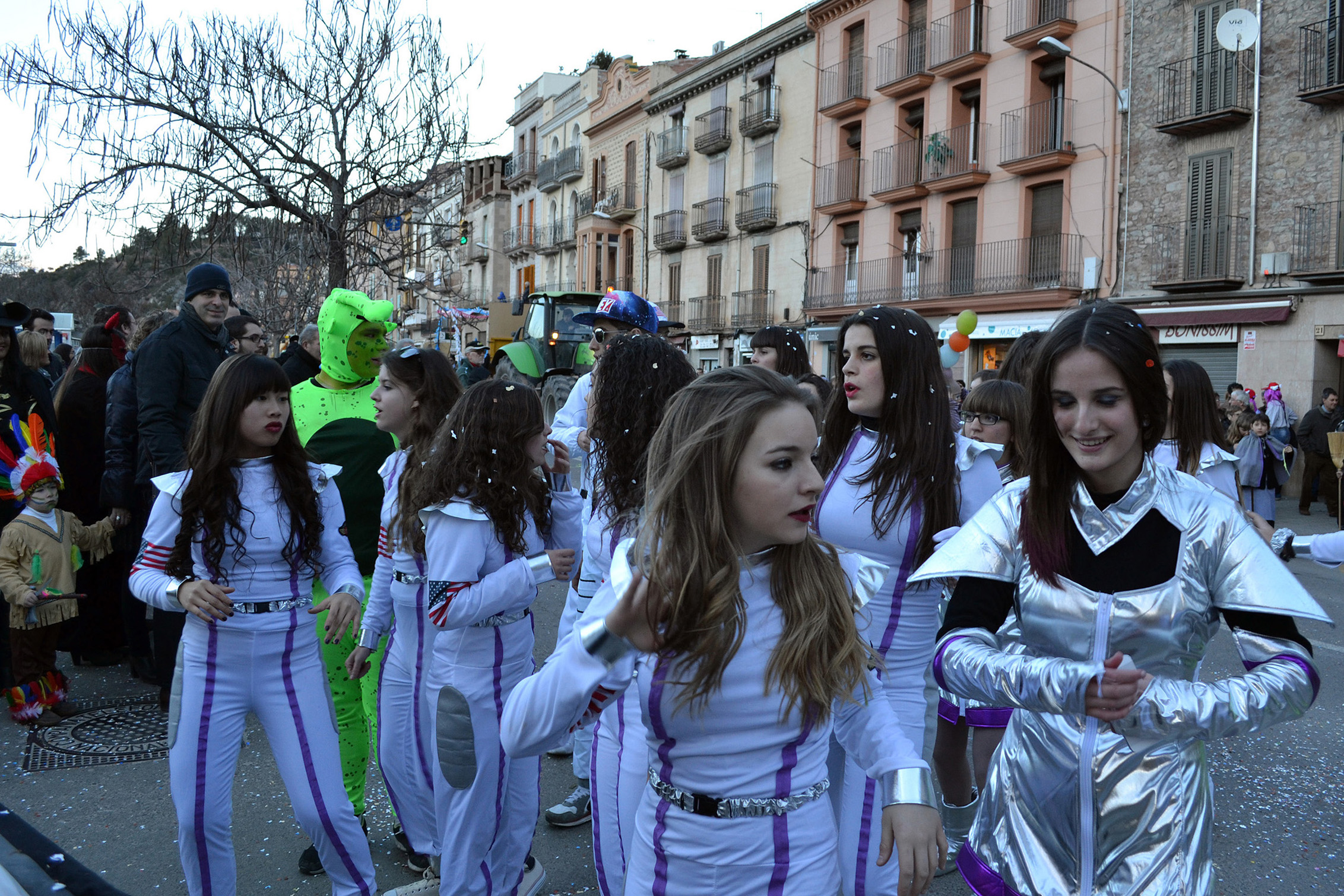 Participants en la rua del Carnestoltes de SÃºria 2015.