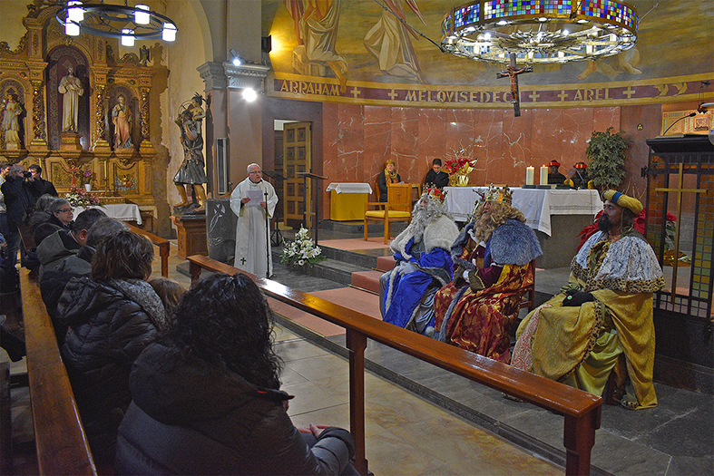 Visita dels Reis d'Orient a l'Església Parroquial de Sant Cristòfol.