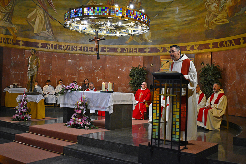 Missa de renovació del Vot de Poble a Sant Sebastià, a l'Església Parroquial de Sant Cristòfol.