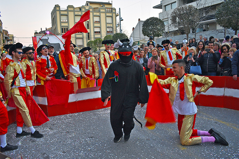 Participants en la rua del Carnestoltes de SÃºria 2020.