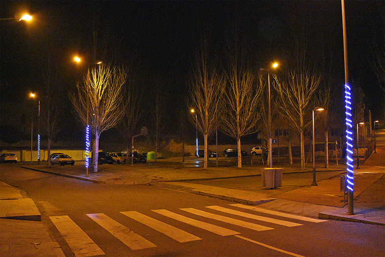 Il·luminació nadalenca al barri de Fusteret.